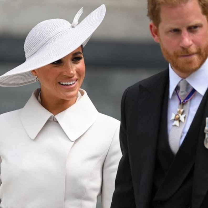 الأمير هاري وميغان ماركل أثناء حضور اليبوبيل البلاتيني للملكة إليزابيث الثانية
