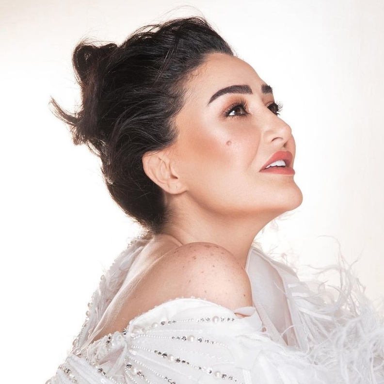 صور فنانات عربيات خضعن لحقن تجميلية على مر السنين