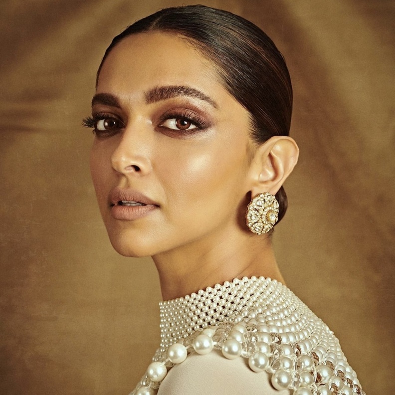 نصائح لتطبيق مكياج مثالي للبشرة الحنطية من وحي أجمل إطلالات نجمات بوليوود