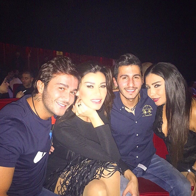 نادين الراسي مع أشقائها الثلاثة وبينهم الراحل جورج الراسي