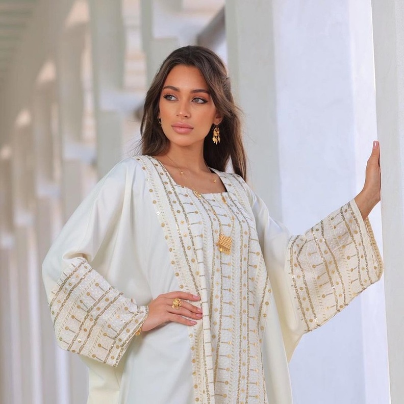 ايفلين خليفة