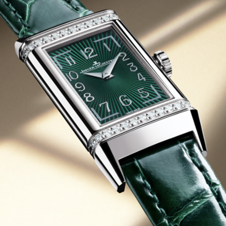 جيجير-لوكولتر تطرح ساعة ريفيرسو وان باللون الأخضر