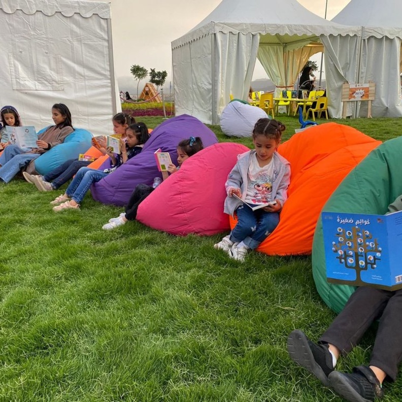 مهرجان "أبها تقرأ".. أنشطة وتجارب ثقافية متنوعة للزوار- المصدر  مكتبة الملك عبدالعزيز العامة
