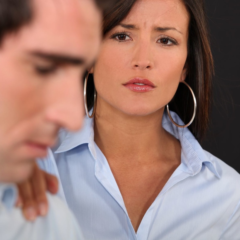 5 أمور تُنهي الحب في قلب الرجل .. احذريها