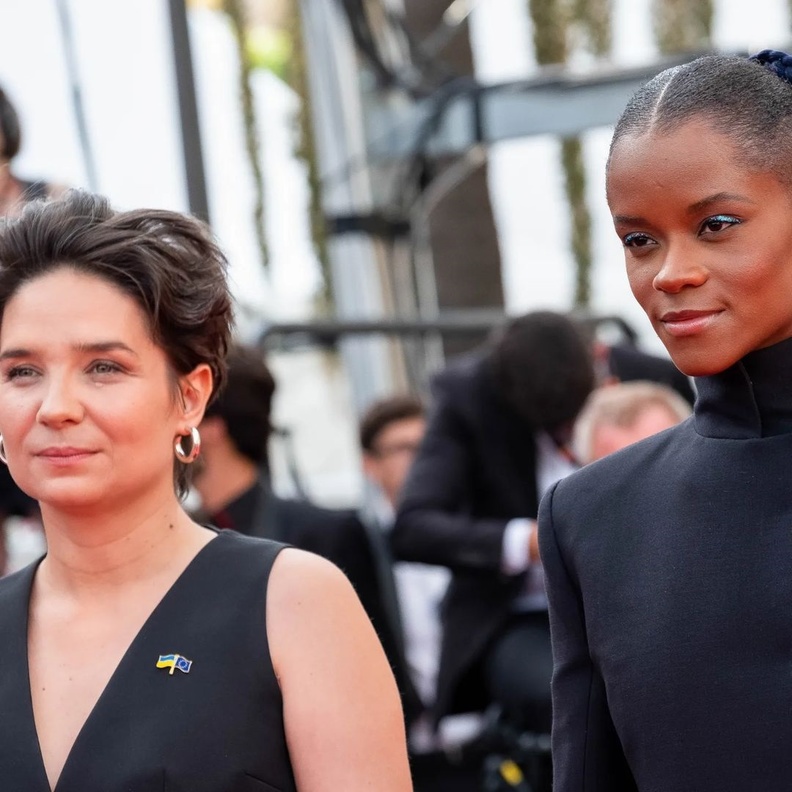 إليزابيث بانكس تنتظر عرض فيلم "Call Jane" أكتوبر القادم