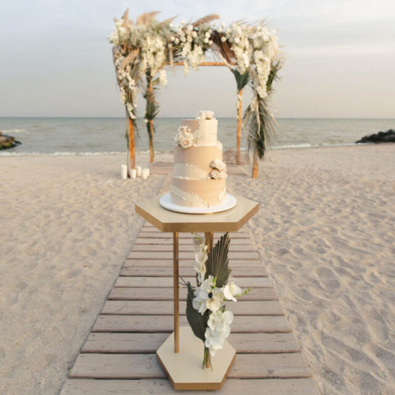 أفضل مواقع بيع كعكات الزفاف في دبي