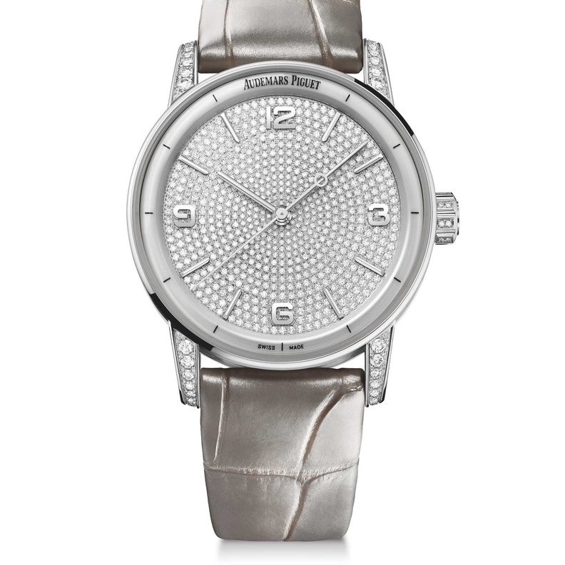 ساعة كود 11.59 باي أوديمار بيغه تشعُّ تألّقاً بالماس