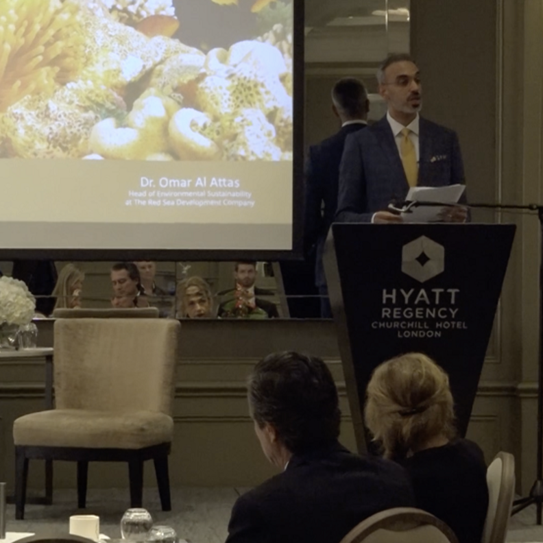 رئيس الاستدامة البيئية في شركة البحر الأحمر للتطوير، الدكتور عمر العطاس 
