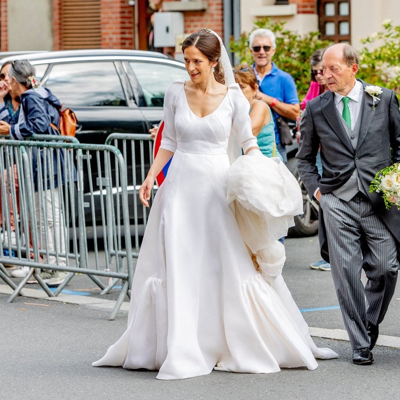 العائلة البلجيكية المالكة في زفاف شقيق الملكة ماتيلد