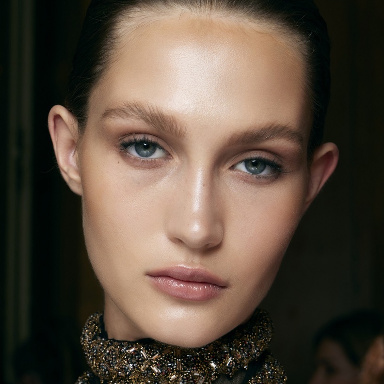 استقبلي فصل الخريف ببشرة نضرة 