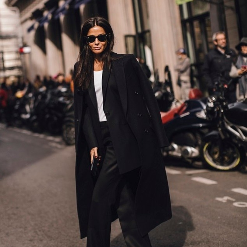 تنسيق المعطف الطويل صيحة مستمرة في كل موسم شتاء من كل سنة