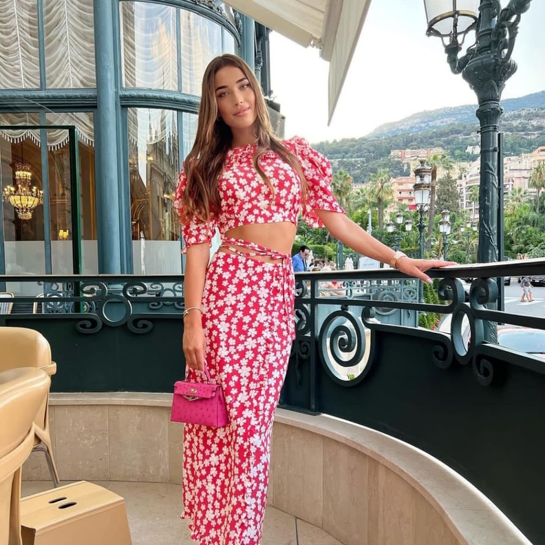 إطلالات ماريا بيريجوفا بعد ارتباطها عاطفيا بـ ليوناردو دي كابريو