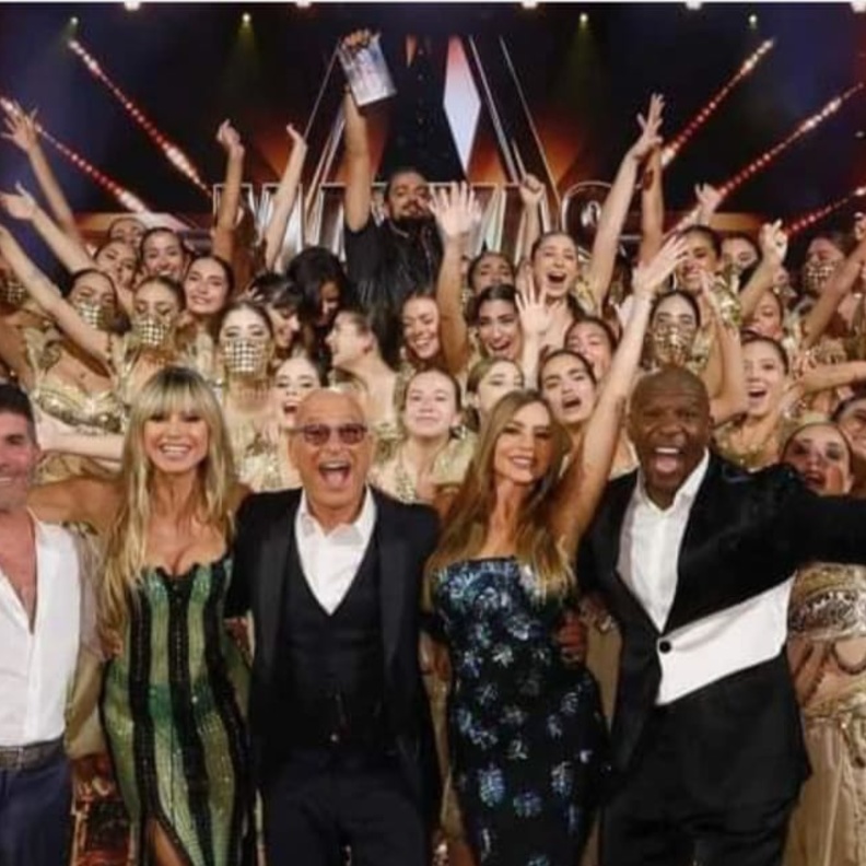 لحظة فوز فرقة مياس اللبنانية