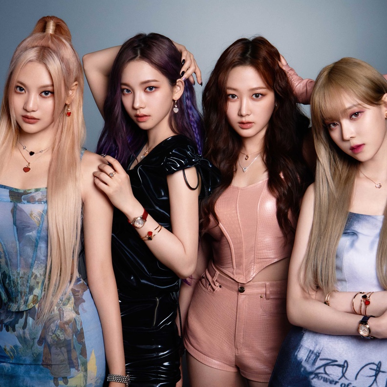 الفرقة الغنائية الكورية Aespa تصبح الوجه الجديد لدار شوبارد