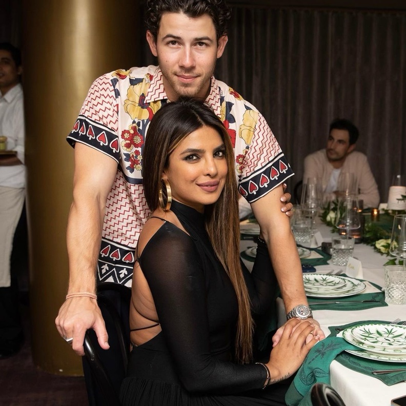 بريانكا تشوبرا تستضيف زوجها في مطعمها الجديد في نيويورك