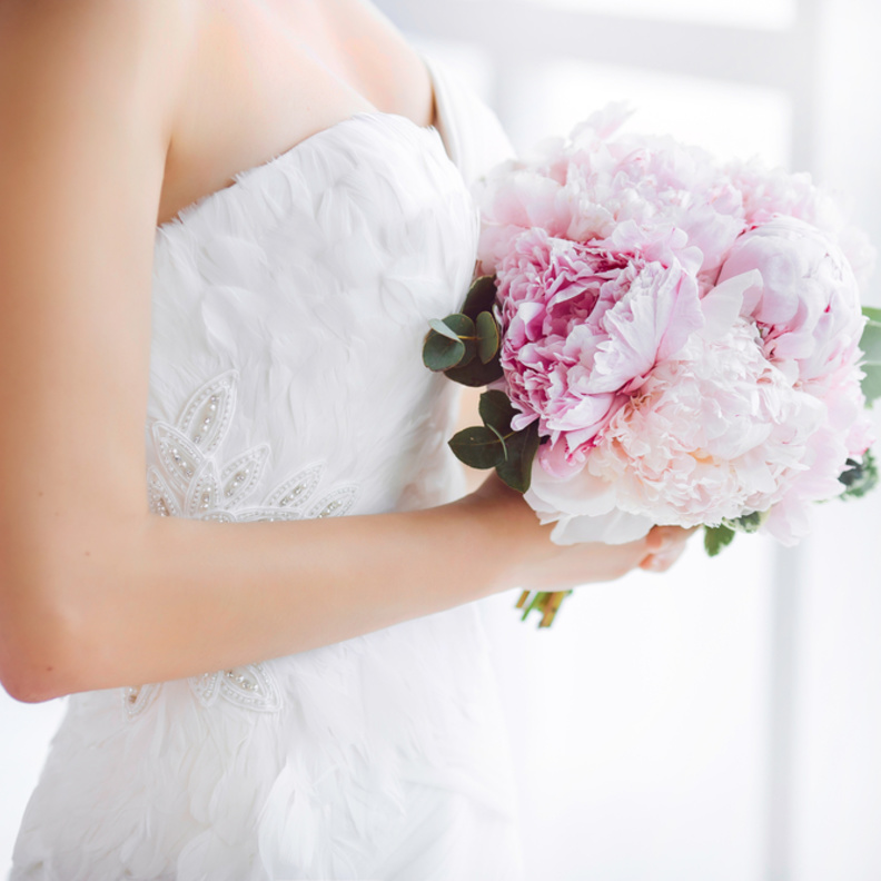 باقات ورد جذابة للعروس للتمتع بإطلالة زفاف مميزة