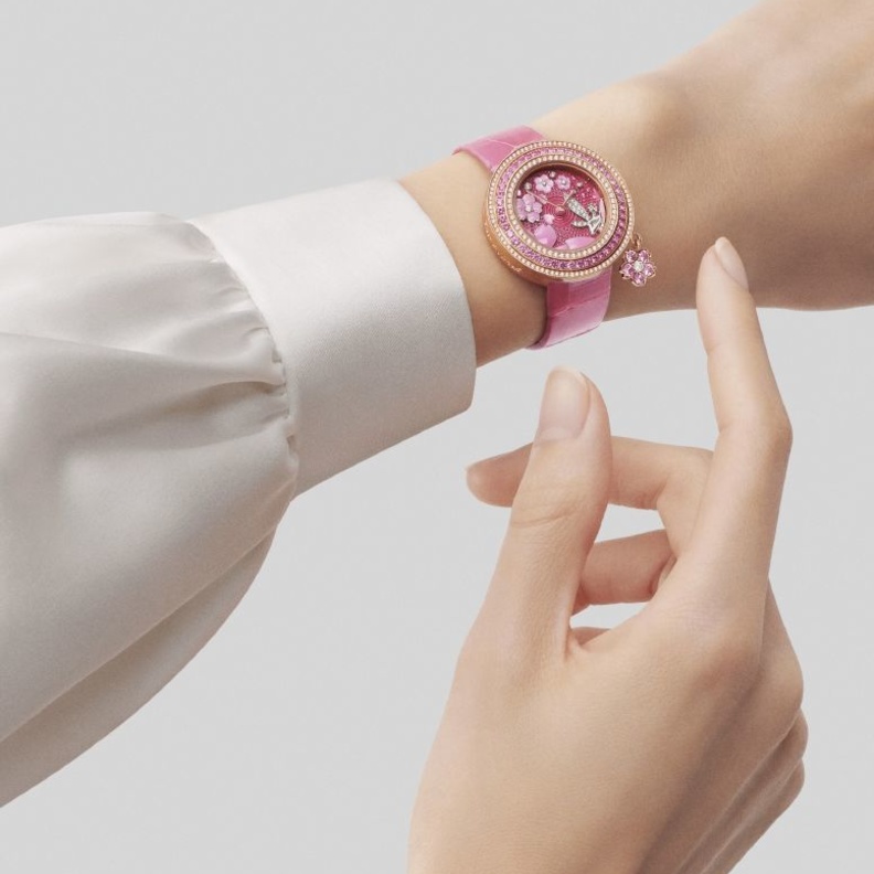 تشكيلة حالمة من الساعات النسائية بميناء