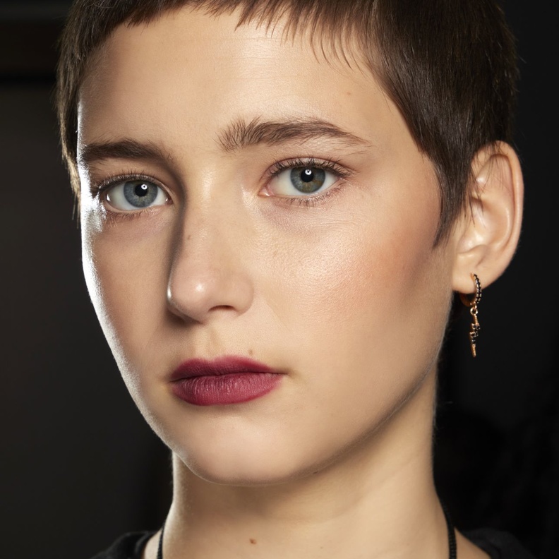 طريقة طبيعية فعالة اتبعيها للحصول على خدود وردية