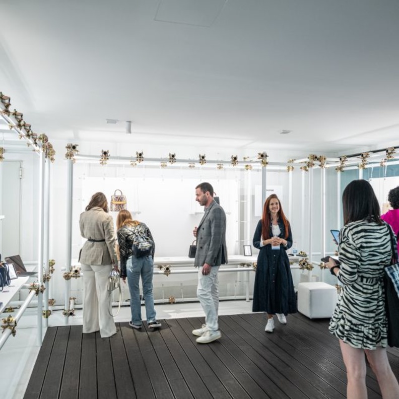 برنامج 100 براند سعودي يلفت الأنظار في معرض "وايت ميلانو" بدعمٍ من هيئة الأزياء