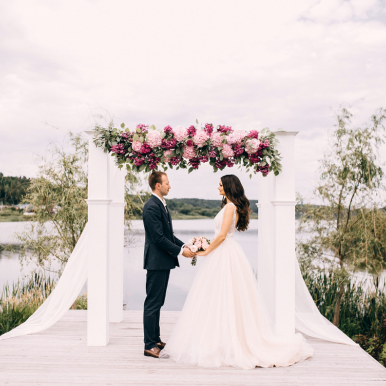 كل ما يجب أن تعرفيه عن تجديد عهود الزواج