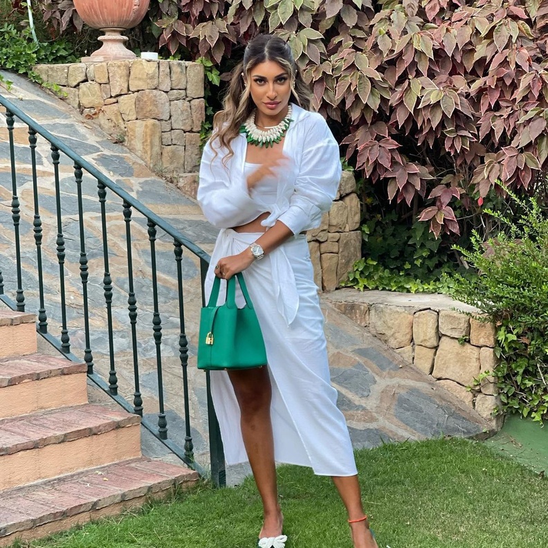 أروع الإطلالات للمدربة المها باهديله