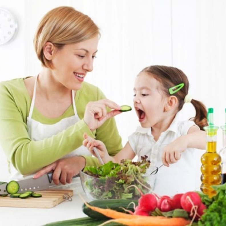 أفضل روتين غذائي صحي لطفلك خلال فترة الدراسة