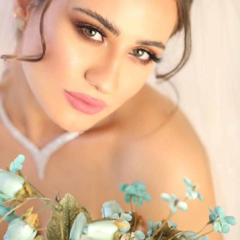 تصوير عروس بكاميرا المصورة رانيا سعود