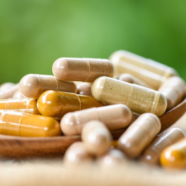 سمية المكملات الغذائية حالة صحية لا تستهيني بها.. فما هي؟