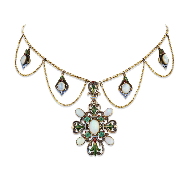 عقد أنتيك بالزمرد والأوبال من عام 1860