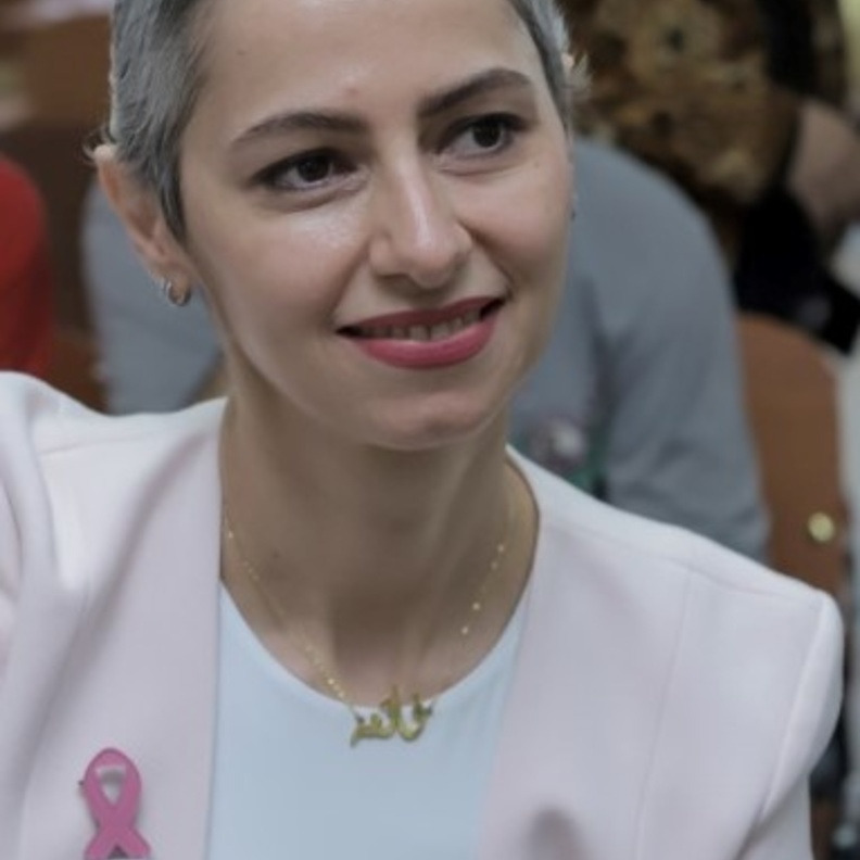 فاتنه محمد مطر،  سرطان الثدي حرب شرسة غيرت حياتي للافضل