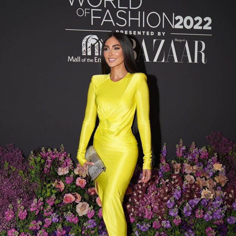 أزياء للسهرات بتصاميم عصرية مستوحاة من نور الغندور 