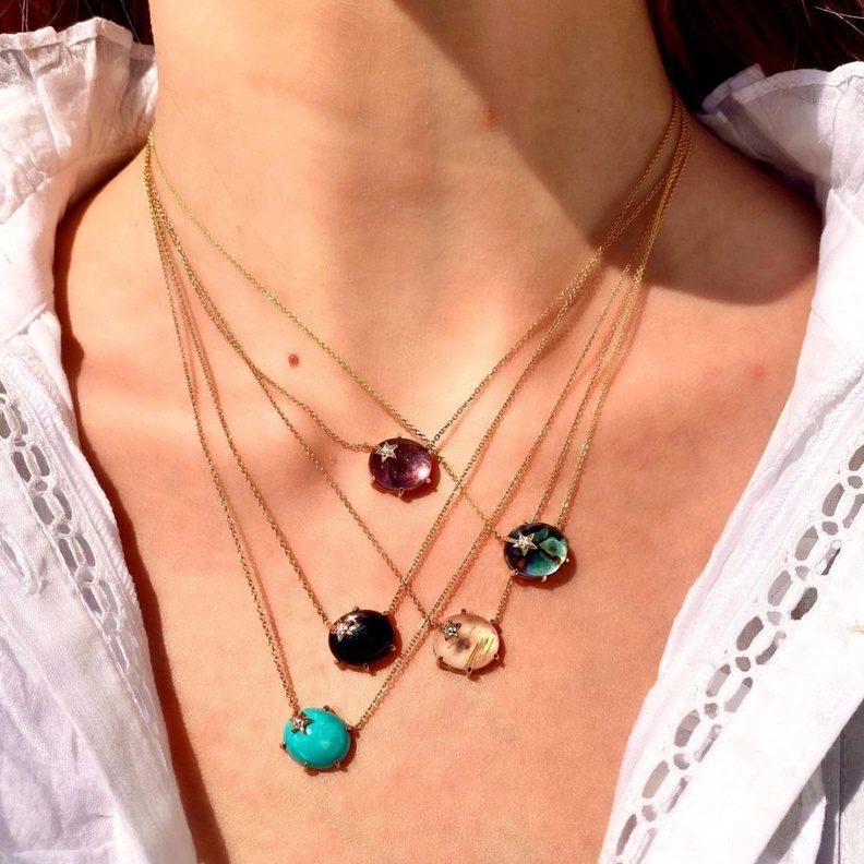 قلادة ميني جالاكسي Mini Galaxy necklace من أندريا فورمان Andrea Fohrman