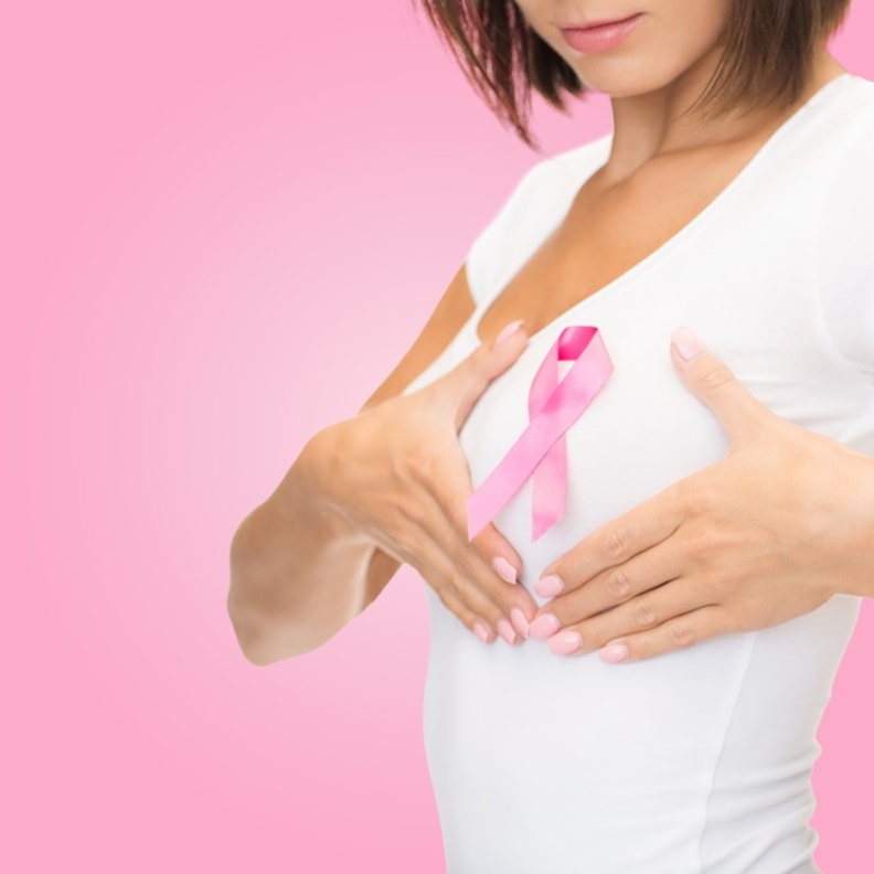 كيف تفحصين الثدي للكشف عن الاصابة بسرطان الثدي