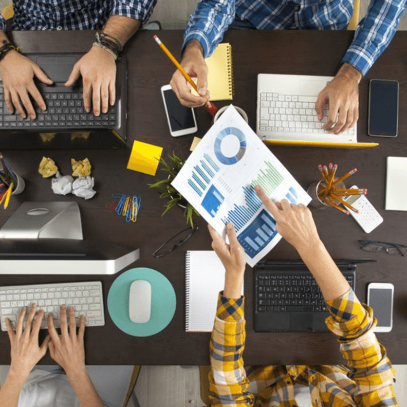 ما هي أخلاقيات العمل وكيف يتم تطويرها واكتسابها