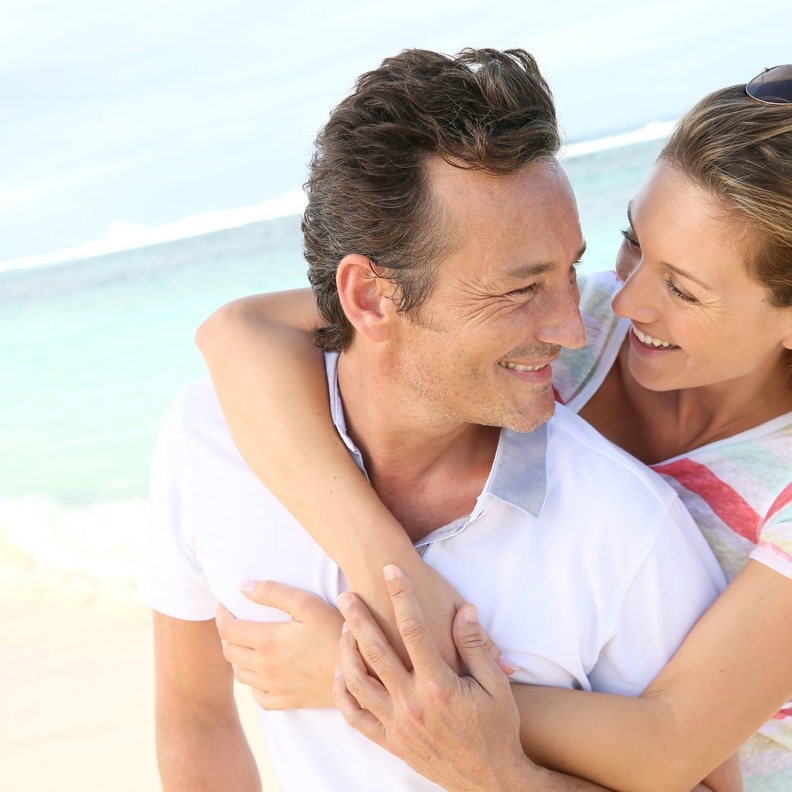 علامات الحب عند الرجل الأربعيني