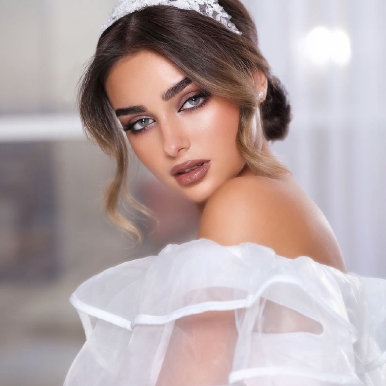 مكياج عروس من الميك أب أرتست سمية الشهري