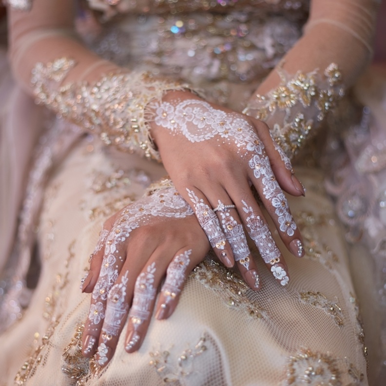 نصائح ذهبية للعروس عند وضع الحنة