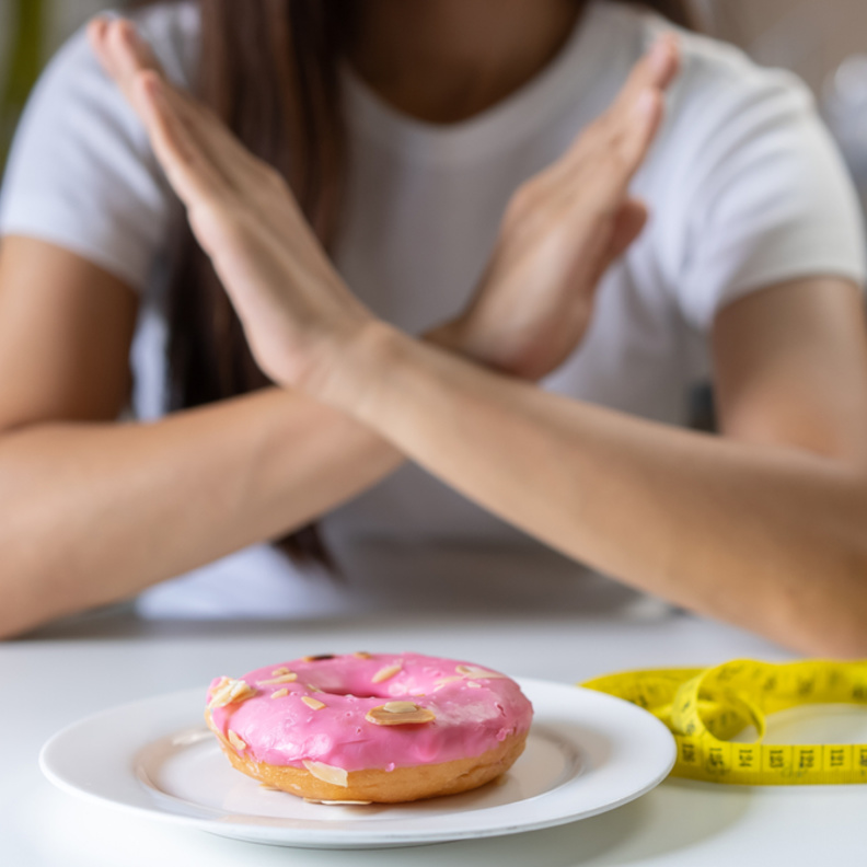 نصائح هامة يجب مراعتها عند اتباع رجيم خالي من السكر 