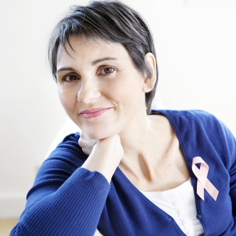 البقع الحمراء على الثدي هل هي إشارة للإصابة بسرطان الثدي