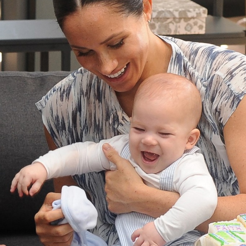 ميغان ماركل ترسل تحية خفية لابنها آرتشي بأكثر من 3 آلاف جنيه إسترليني