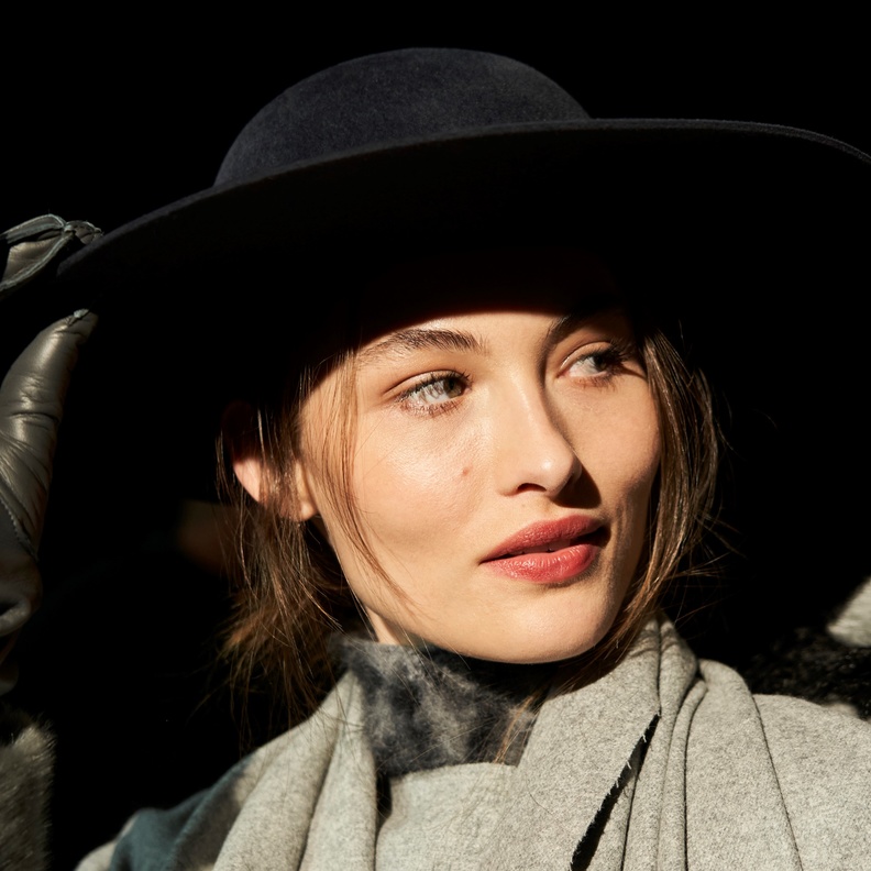 تُعانين من تشقق الشفاه؟ إليك الأسباب والعلاج وطرق الوقاية