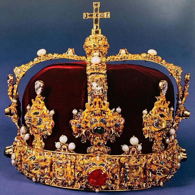تاج The magnificent renaissance crown الفاخر