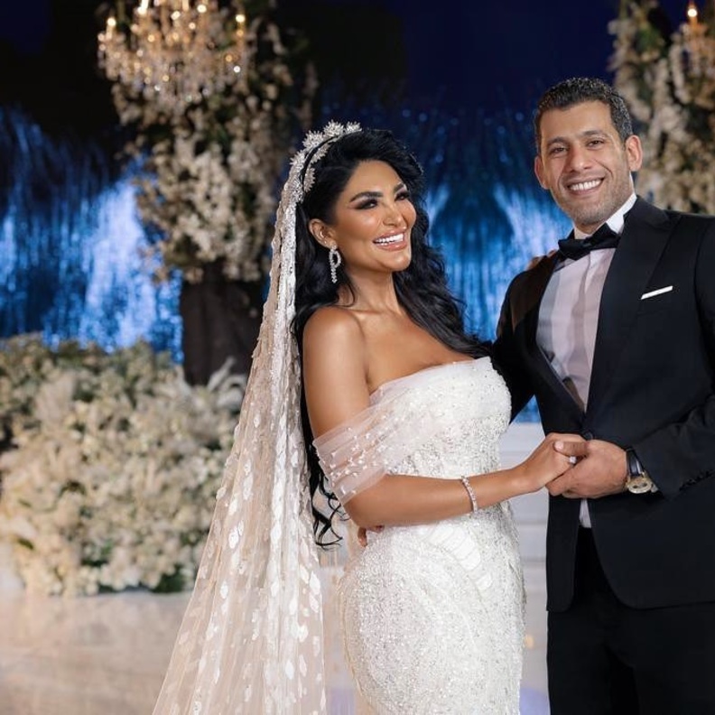 سالي عبد السلام وزوجها