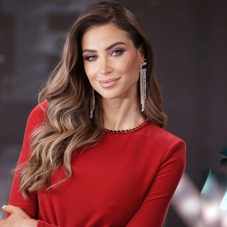 صور نجمات واكبن صيحة هايلايت الشعر لهذا الموسم وأبرز النصائح لإعتمادها