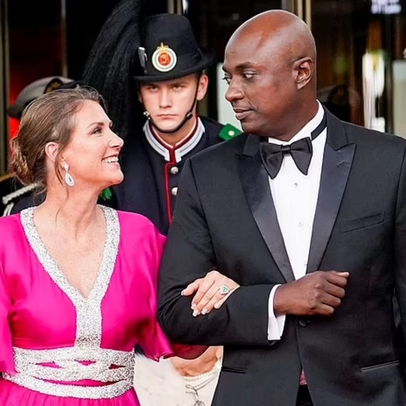 النرويجيون يرفضون فكرة زواج الأميرة مارثا لويز من خطيبها المثير للجدل