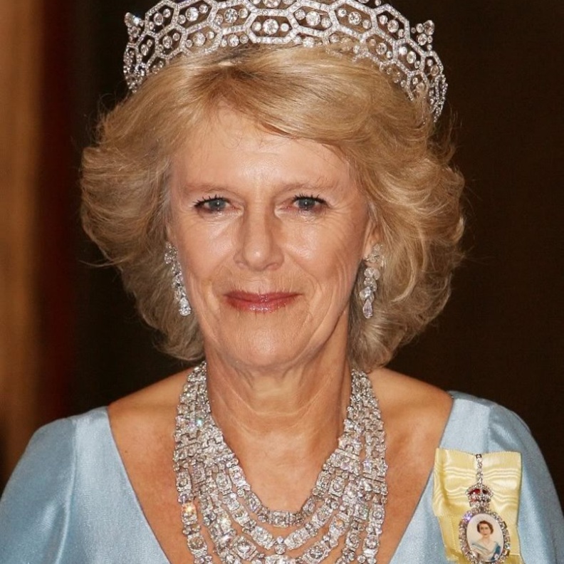 قلادة The Greville necklace الماسية من أفخم مجوهرات كاميلا باركر