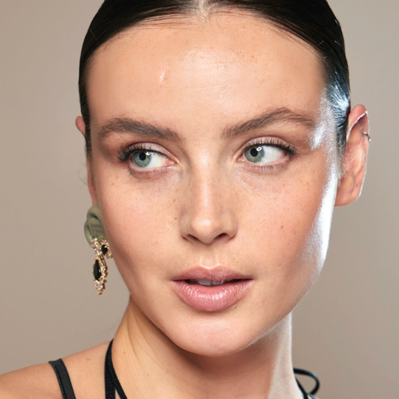 أعيدي النضارة والصحة لبشرتك في موسم الخريف مع نظام الـ Skin Boosters