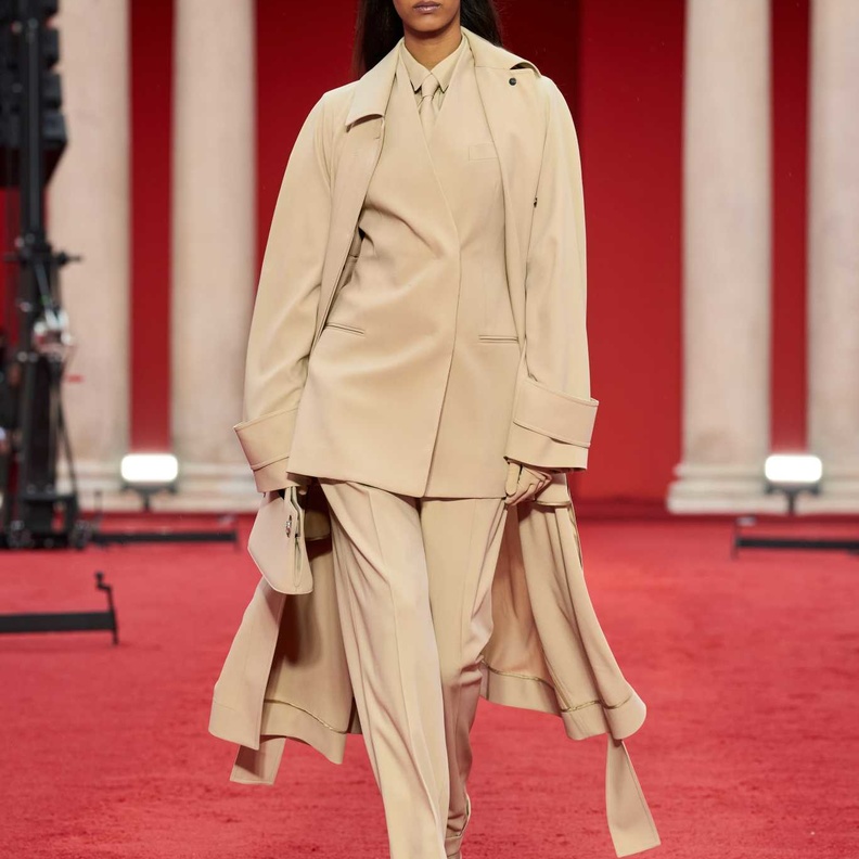 Ferragamo تطلق مجموعة ربيع وخريف 2023