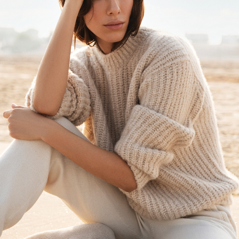 جلسة تصويرية خاصة بـ "هي" تحت عنوان "Light Breeze"