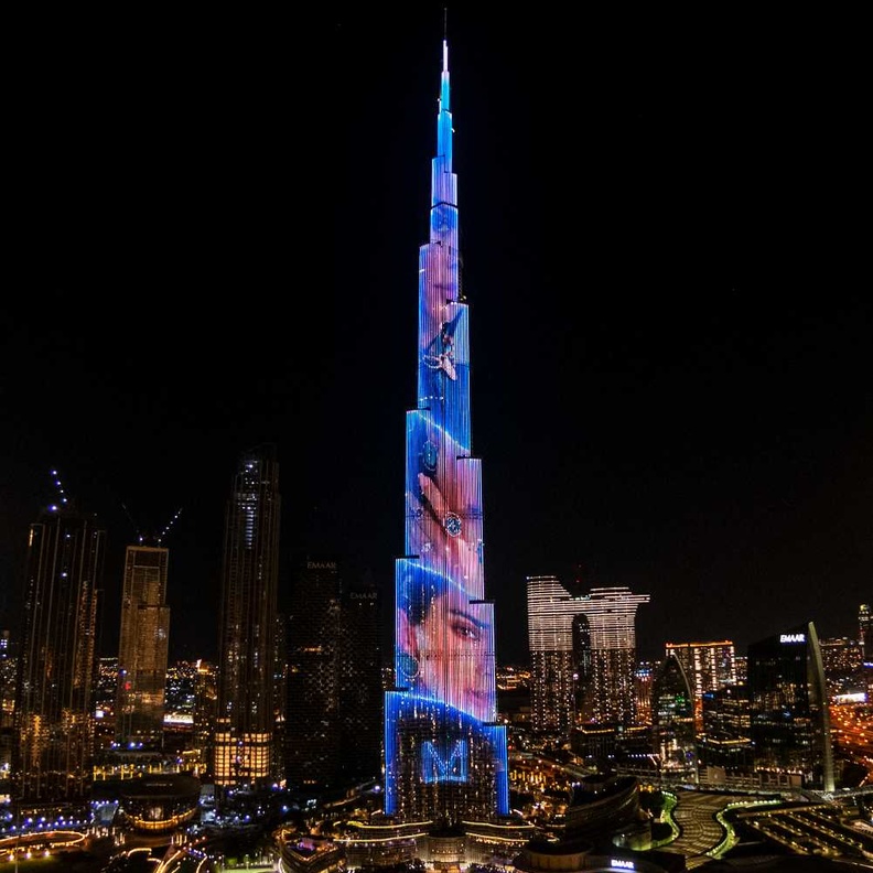 ميسيكا تُضيء برج خليفة احتفالًا بمرور 10 سنوات على تواجدها في الإمارات